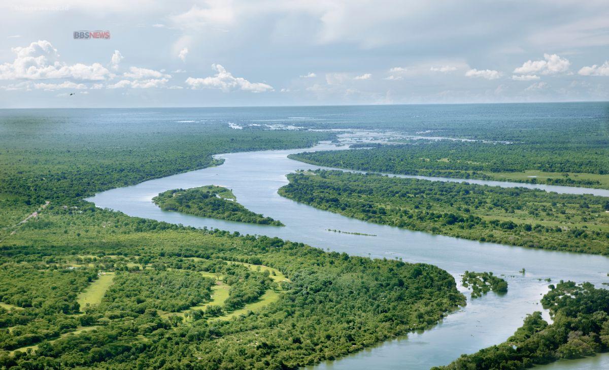 Sungai Terpanjang di Indonesia yang Bikin Melongo! Bukan Cuma Panjang, Tapi Penuh Misteri!